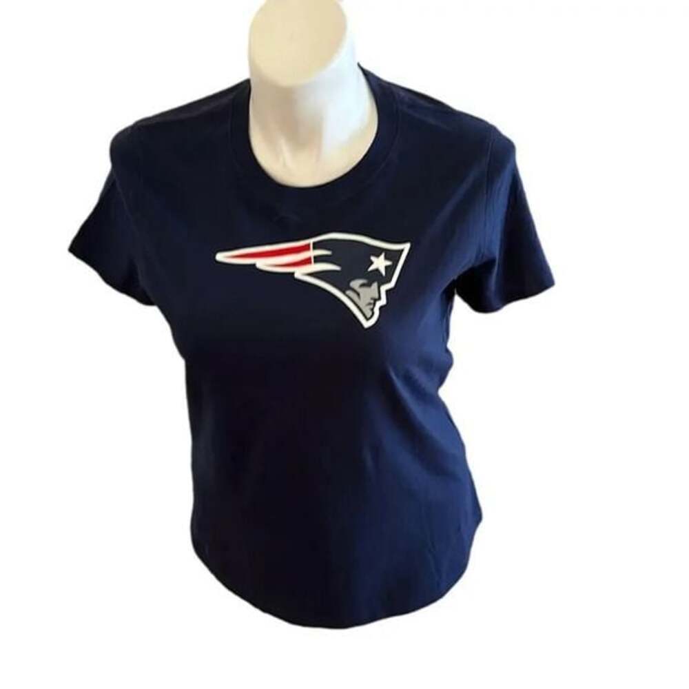 Women’s Nike Patriot’s T-Shirt Size L